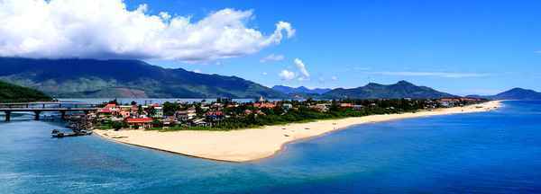 海岛旅游哪里最好 国内外最值得度假的海岛一览
