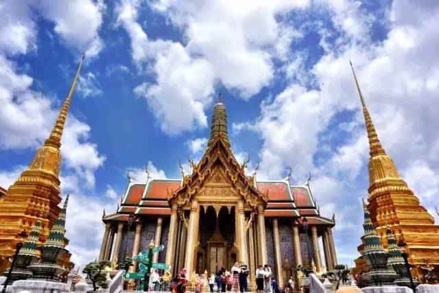 世界上最美的地方 全球10个让人欲罢不能的美丽旅行地