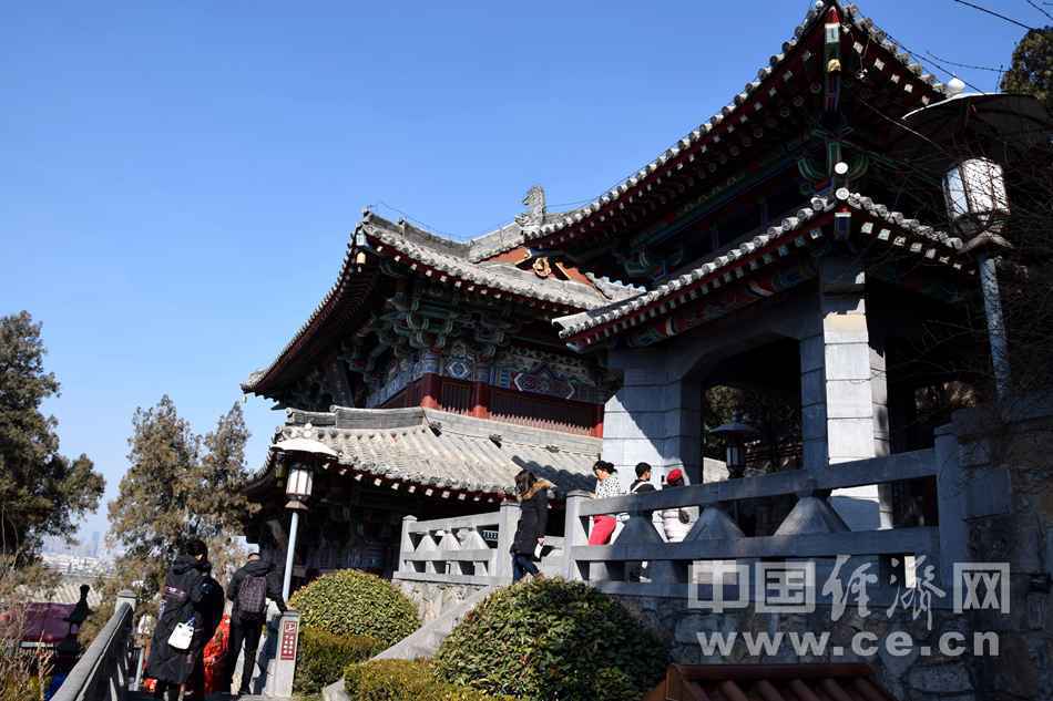 “龙门凡十寺 第一数香山” 游洛阳香山寺