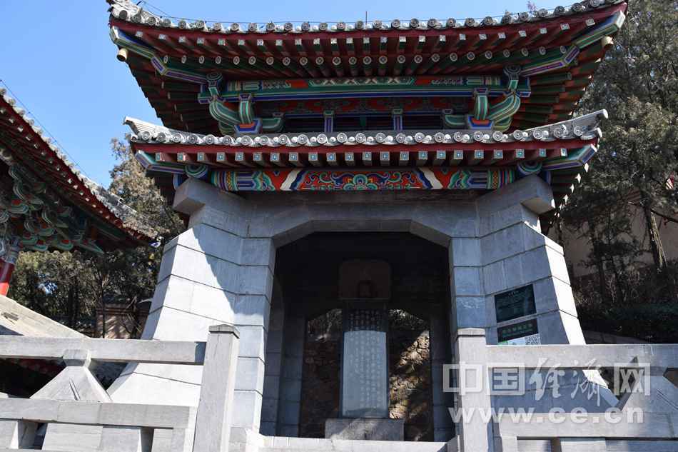 “龙门凡十寺 第一数香山” 游洛阳香山寺
