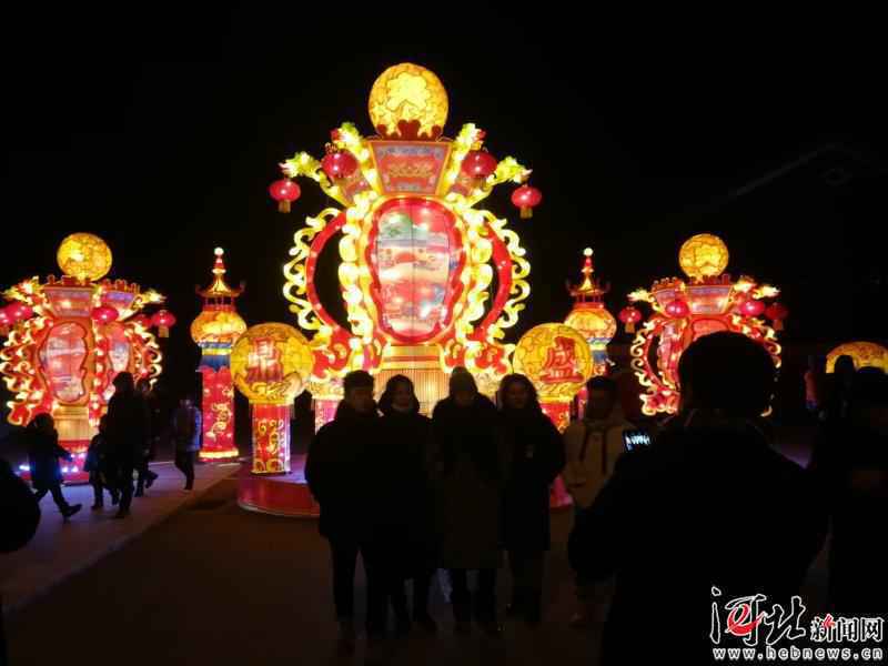 承德鼎盛皇家灯会亮灯迎客 将持续至2月19日