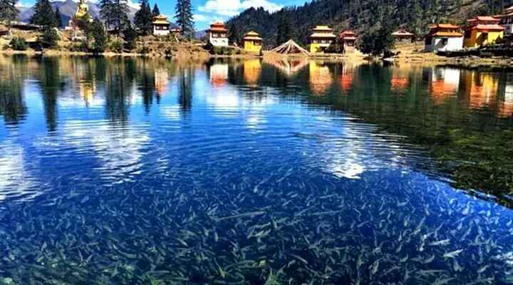  措卡湖在哪里？川西路上最不能错过的措卡湖景色如何