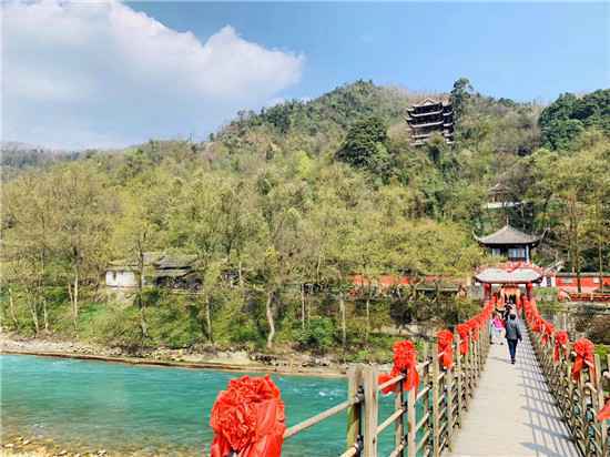  多个省市周边游解除禁令--你做好旅游的准备了吗