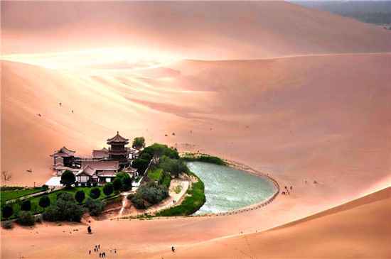  去大西北敦煌旅游都能看点什么