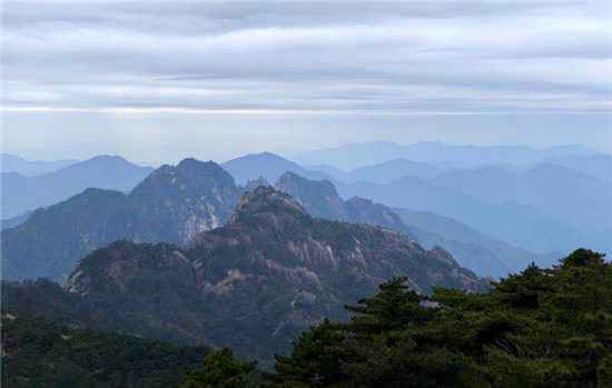  最美的季节去看三清山