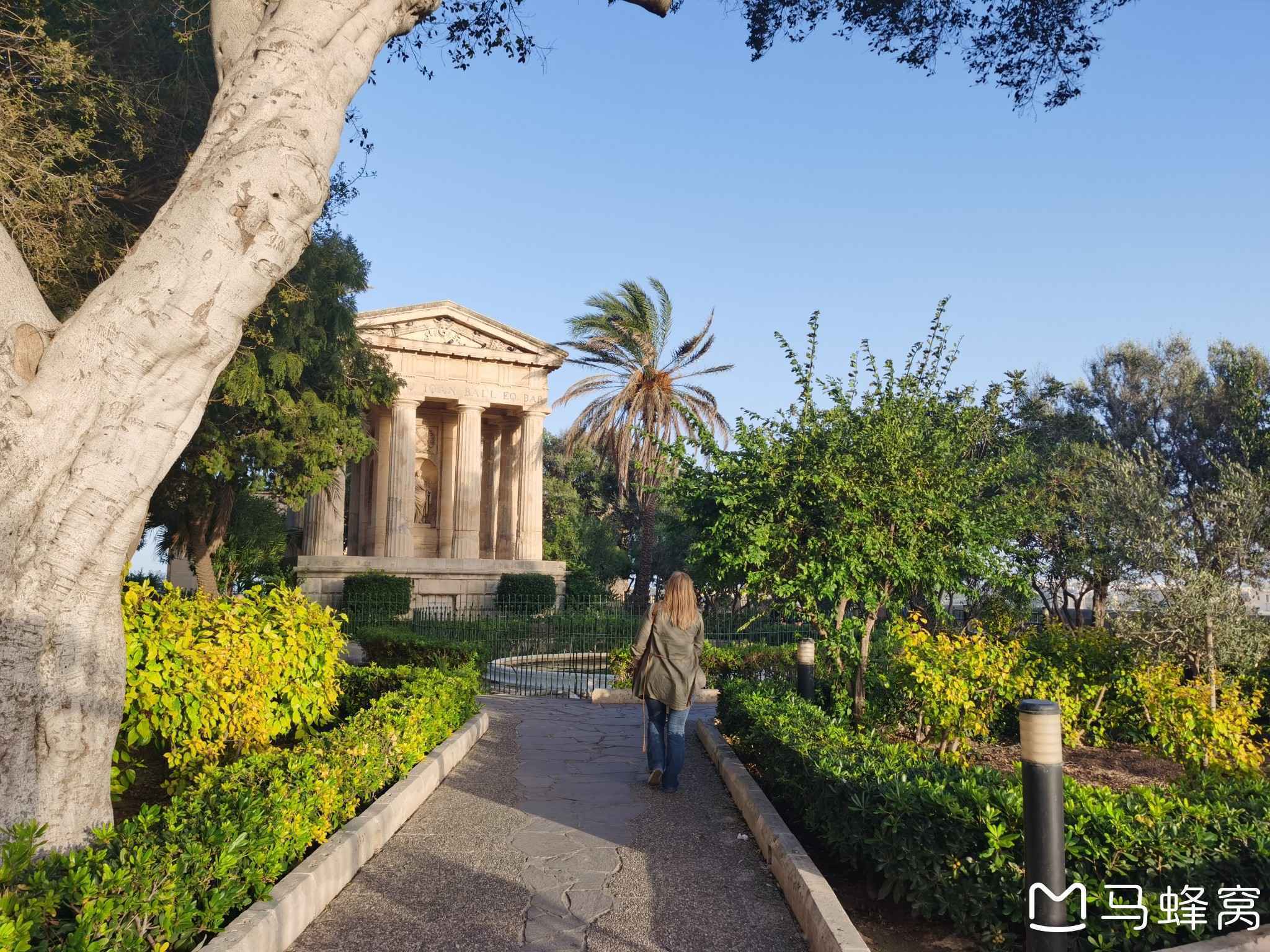 马耳他不卖LV。马耳是谁？他为什么不卖LV？哈哈