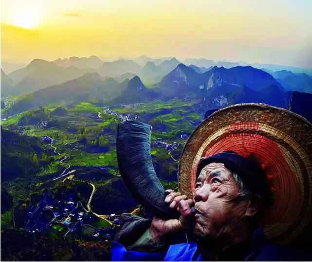 安顺人可以“冒哈皮皮”了 空中小火车将带你逛遍大美安顺