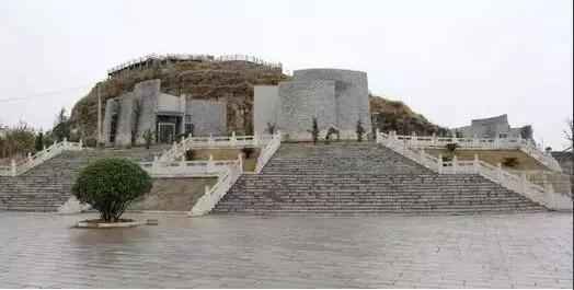 安顺人可以“冒哈皮皮”了 空中小火车将带你逛遍大美安顺