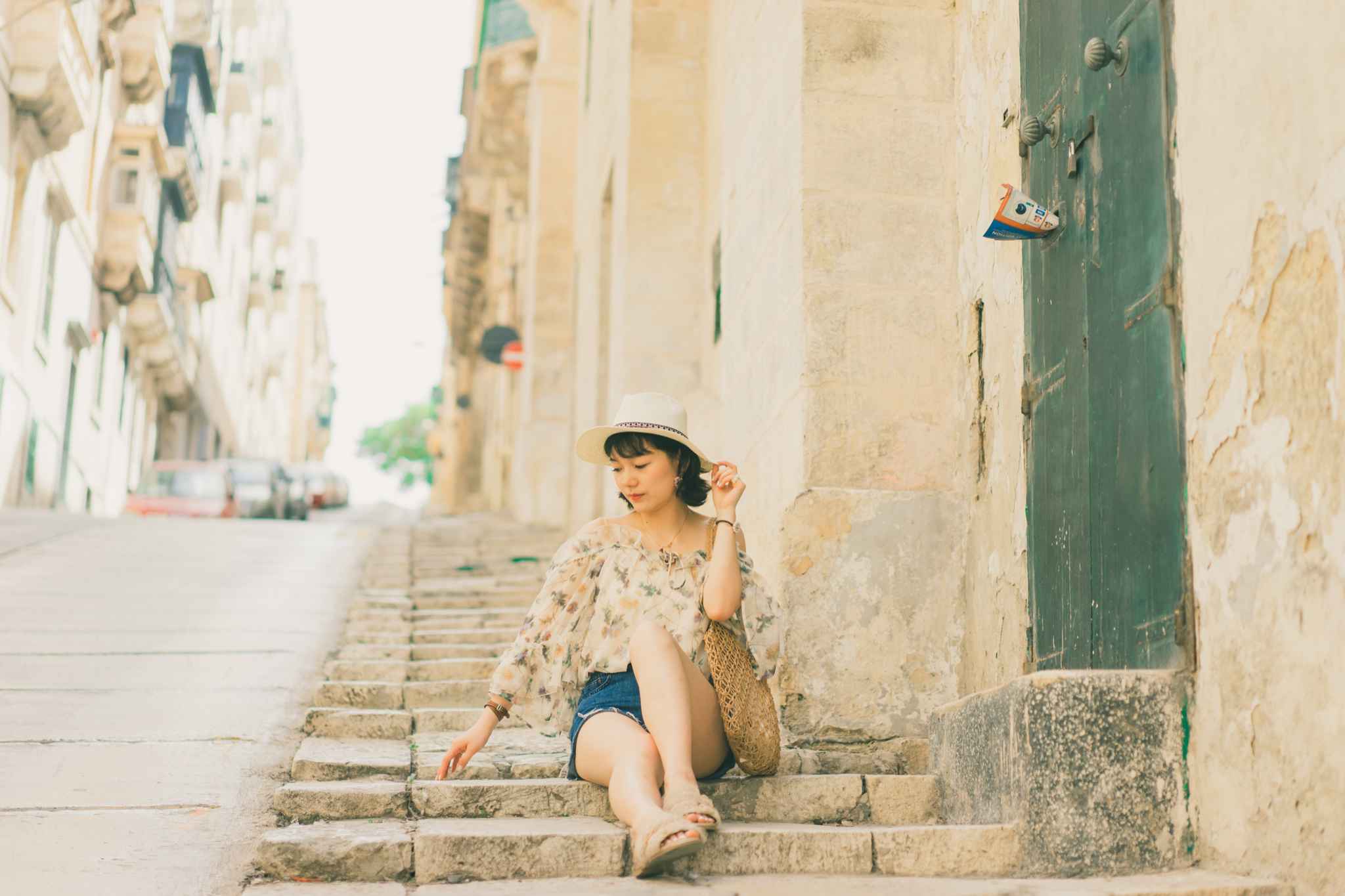 夏天的地中海,阳光明媚,用尽它所有的蓝色与