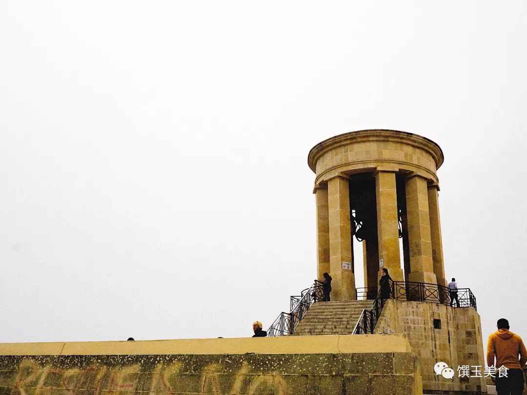 在欧洲的后花园，看一片无需滤镜的海：马耳他