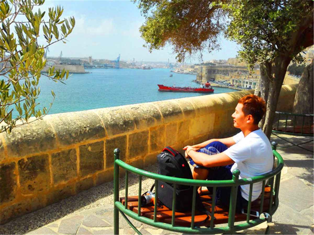 站在瓦莱塔的至高点，观马耳他城市风景,马耳他