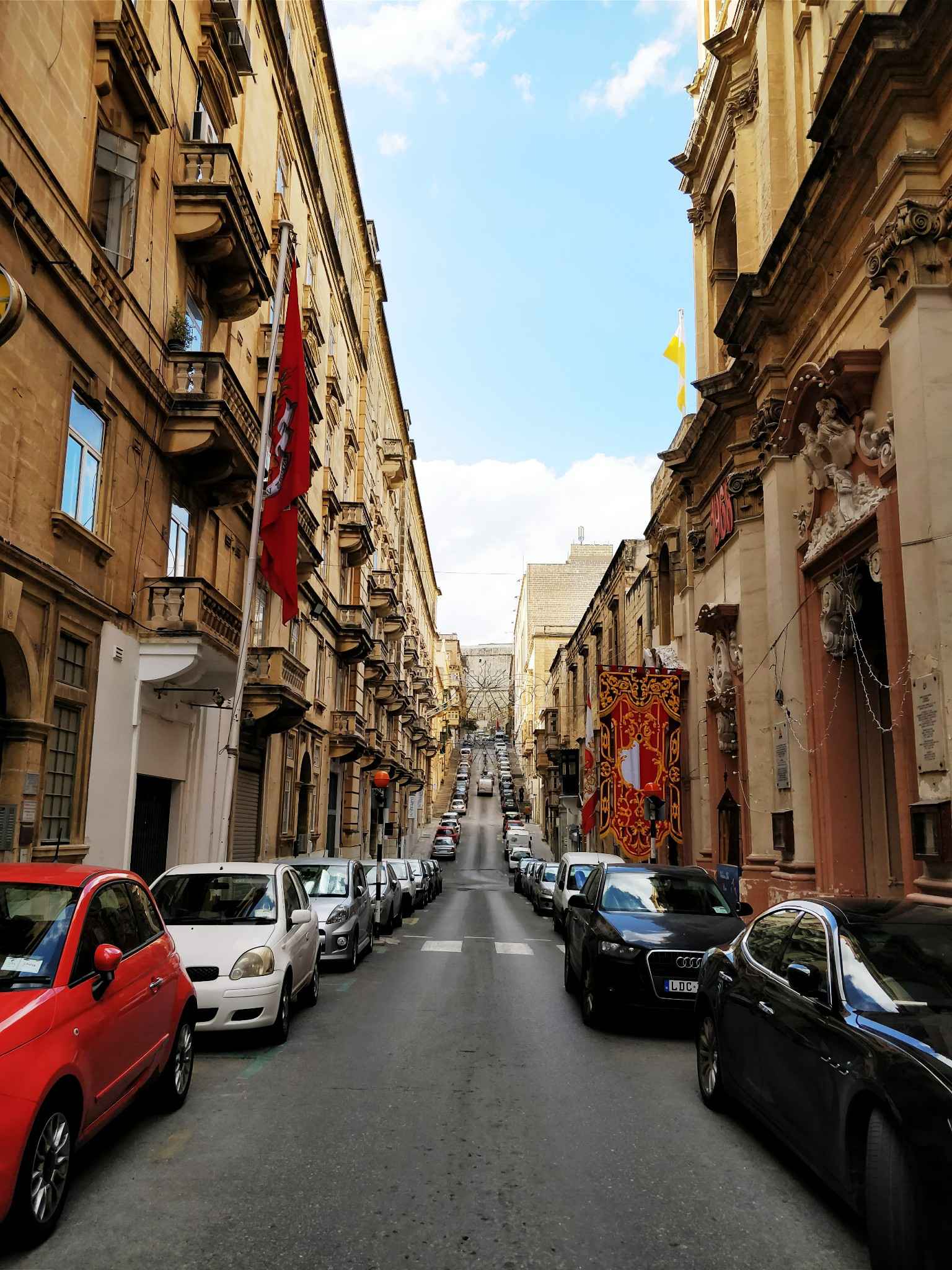 前面是一座岛,灯火通明: 海之角 马耳他 (Malta