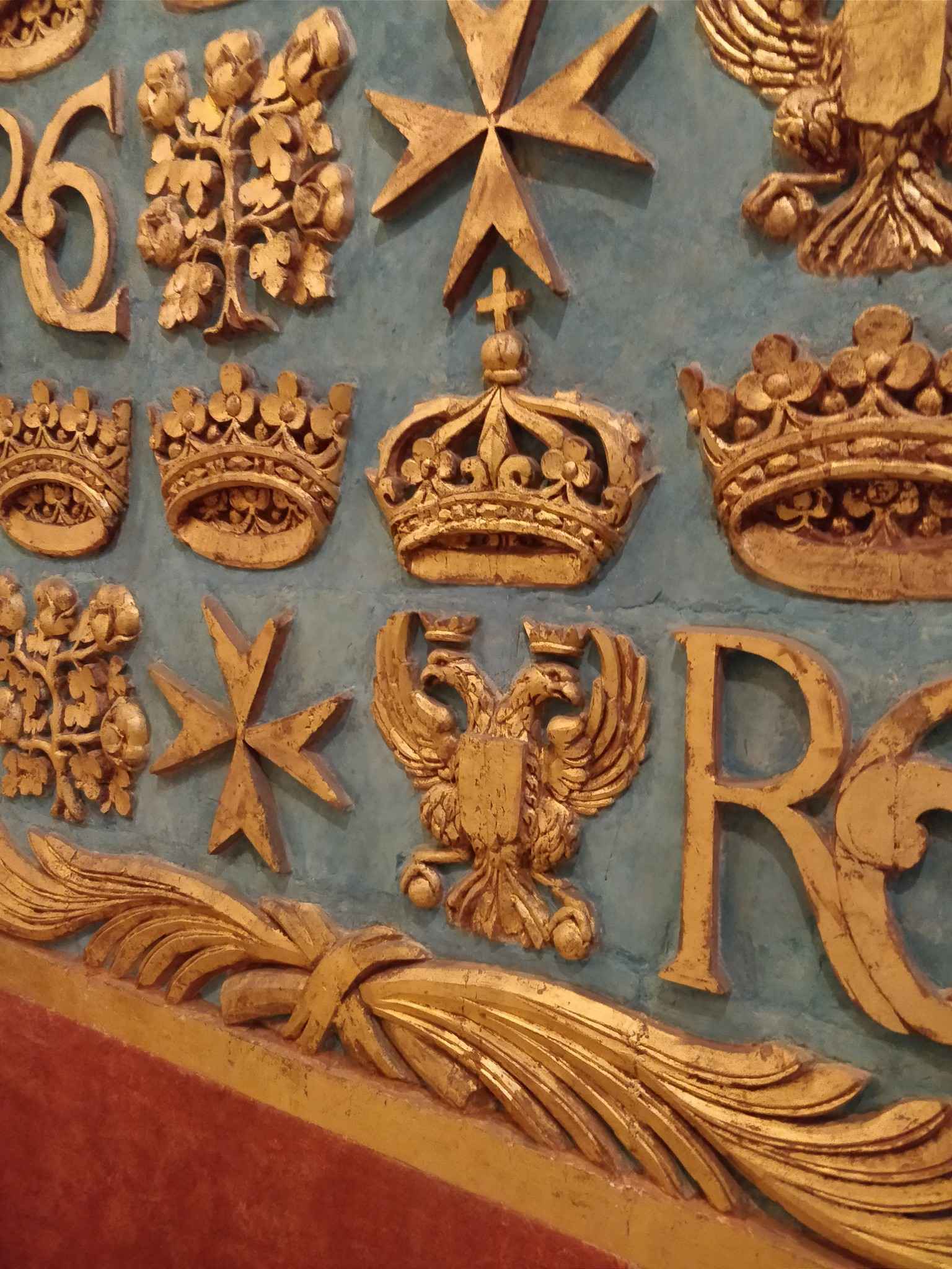 前面是一座岛，灯火通明: 海之角 马耳他 (Malta