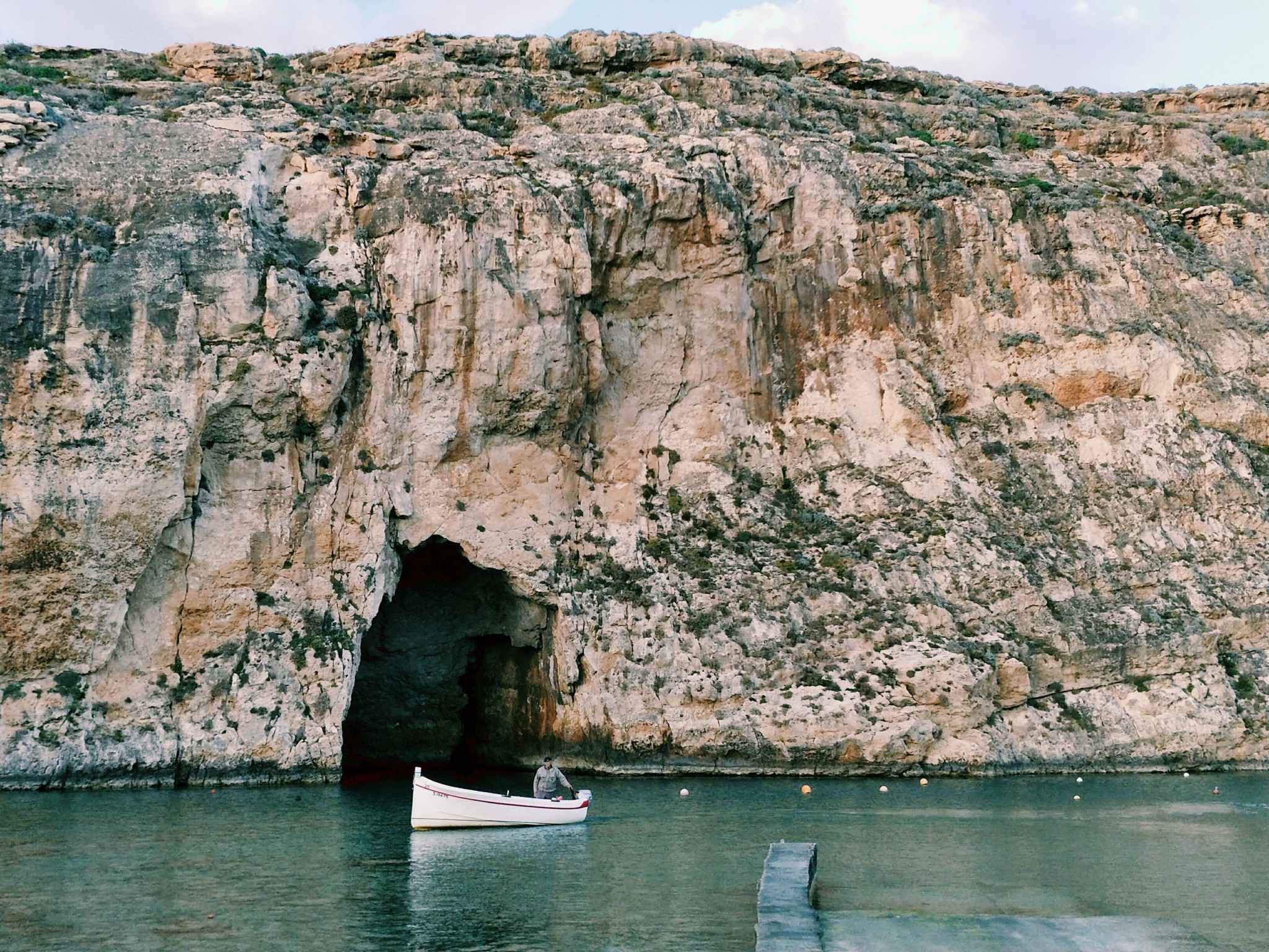 前面是一座岛，灯火通明: 海之角 马耳他 (Malta