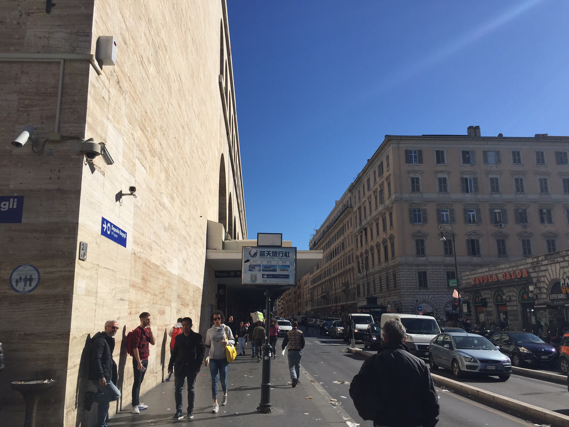 从罗马帝国到马耳他骑士团，古城满眼尽现代。