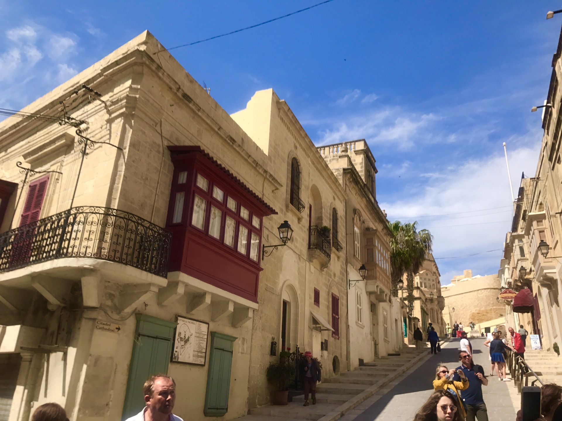 在地中海的心脏，马耳他，放晴心灵休闲放松自