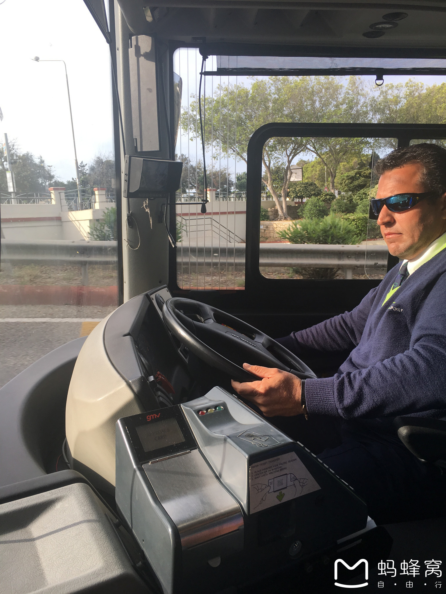 蓝窗上个月塌了囧 马耳他Malta还有别的（土黄+湛