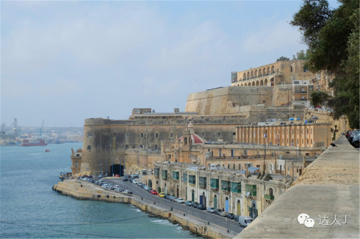 从一只猫的表情说起，观马耳他城市风景,马耳他