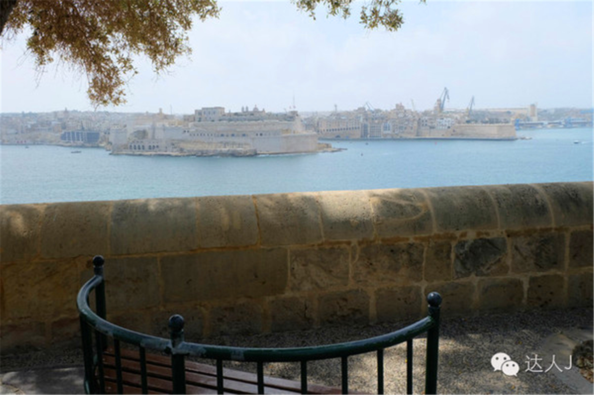 从一只猫的表情说起，观马耳他城市风景,马耳他