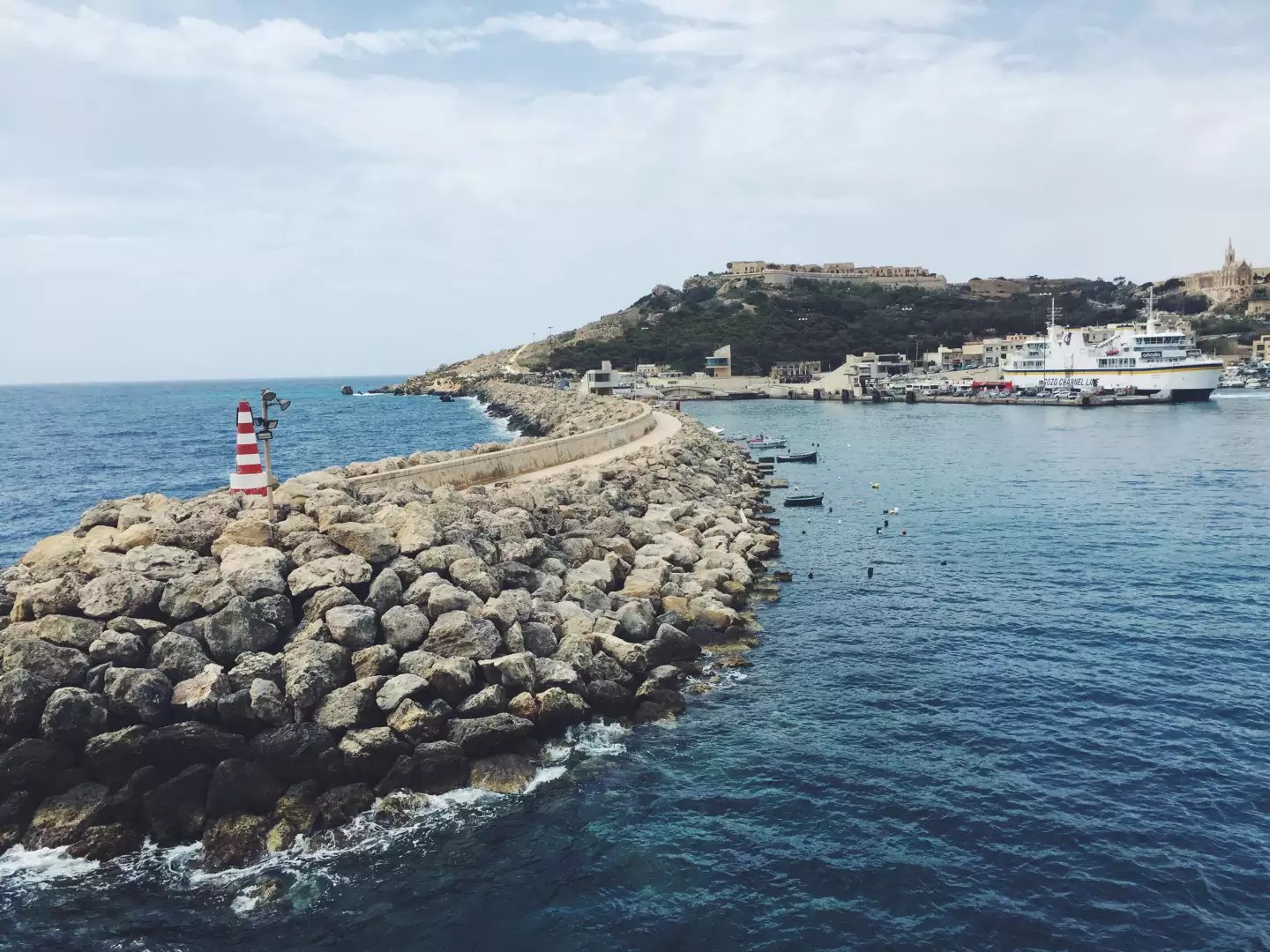 黄金岛屿的光和海浪：漫享马耳他,马耳他旅游攻