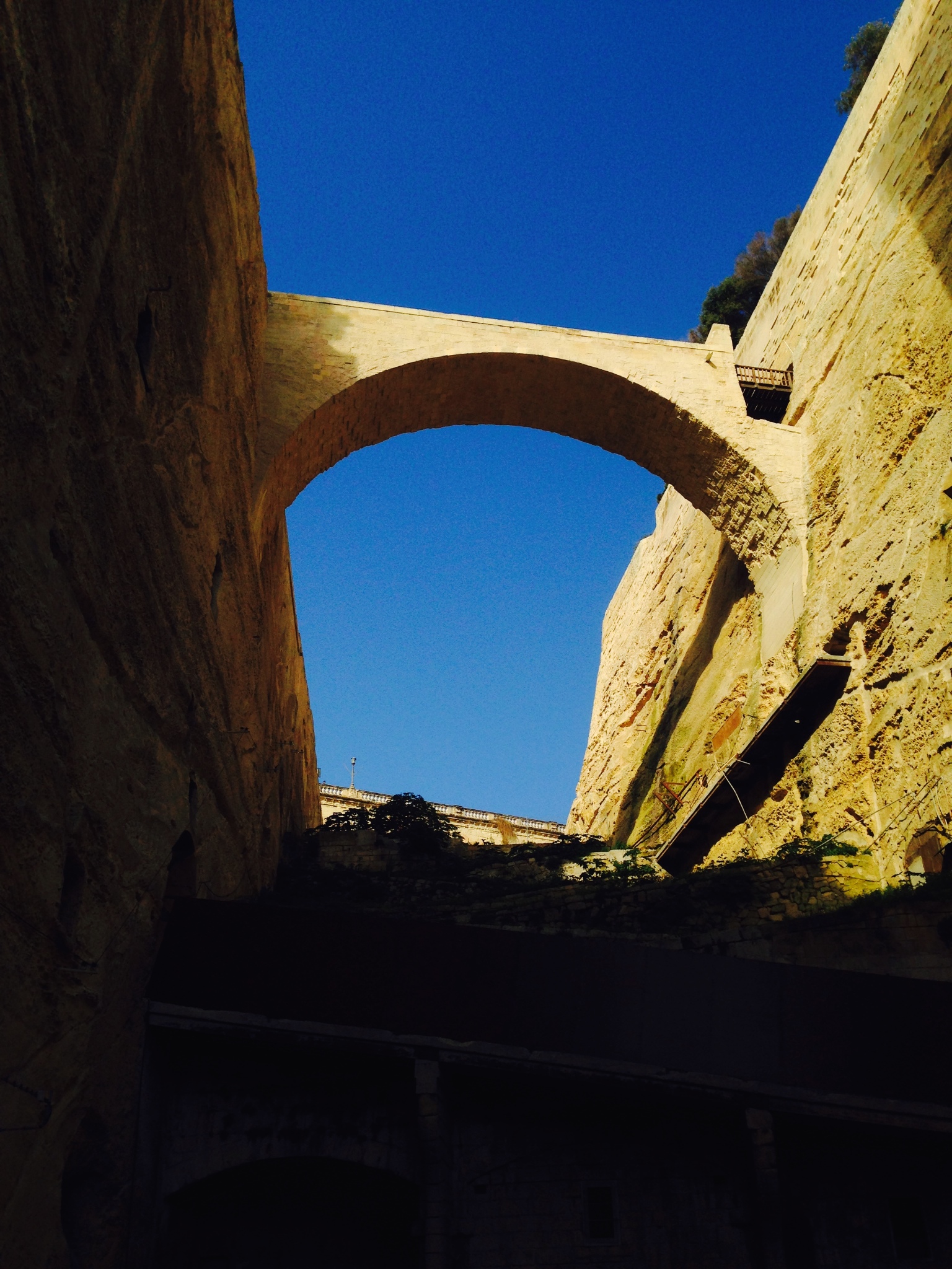 用尽全世界的土黄 地中海小岛马耳他,马耳他自助