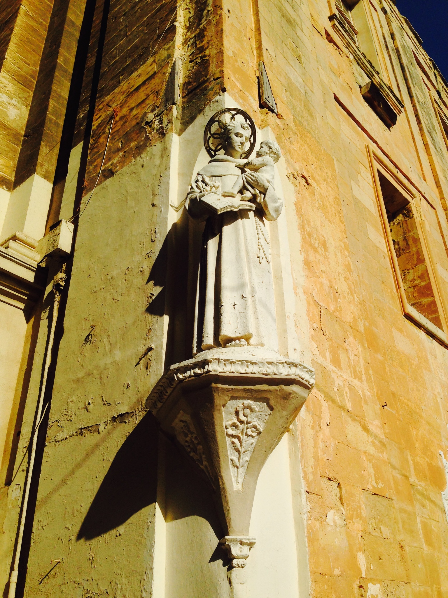 用尽全世界的土黄 地中海小岛马耳他,马耳他自助